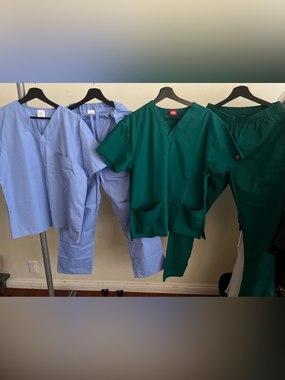 Dickies Unisex Medical Scrub Sets 

unisex v-neck  sets in a ceil blue color.